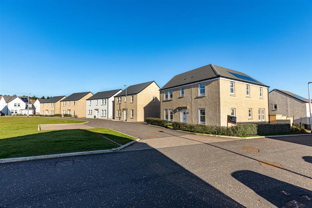 14 Knoll Park Outsides 07.JPG