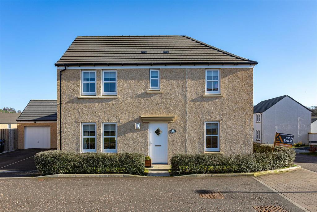 14 Knoll Park Outsides 04.JPG