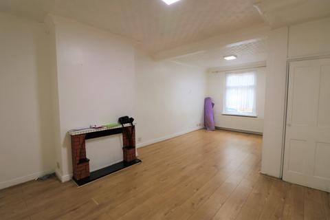 2 bedroom end of terrace house to rent, King Edwards Road, Barking IG11