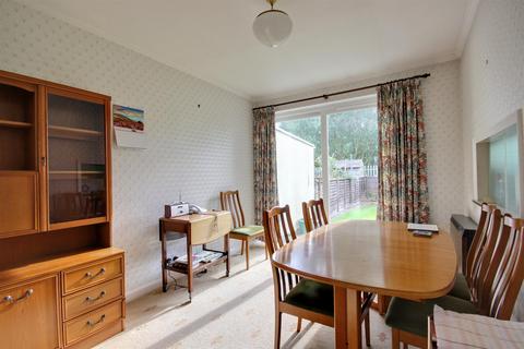 3 bedroom semi-detached bungalow for sale, Barley Gate, Leven