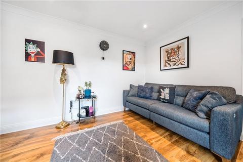 172 Old Road, Dartford, DA1 4DY