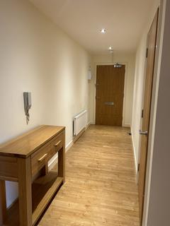 2 bedroom flat to rent, Carrington Street, Derby DE1