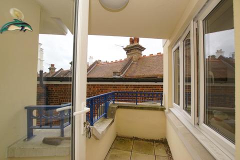 2 bedroom flat for sale, Compton Street, Eastbourne BN21