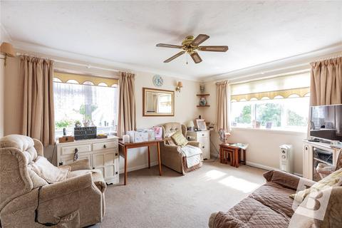 1 bedroom apartment for sale, Junction Road, Romford, RM1