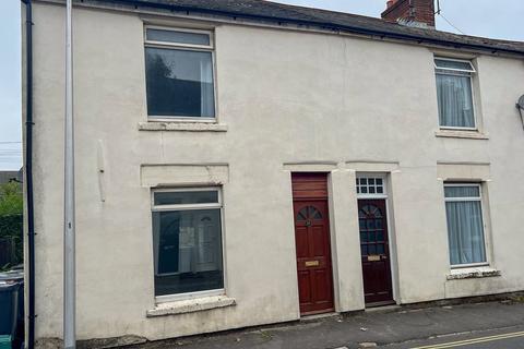 2 bedroom end of terrace house to rent, St Nicholas Road, NEWBURY, RG14