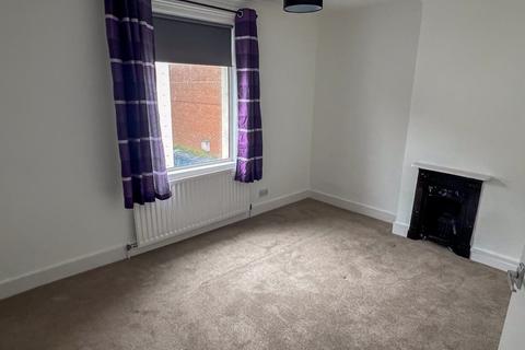 2 bedroom end of terrace house to rent, St Nicholas Road, NEWBURY, RG14