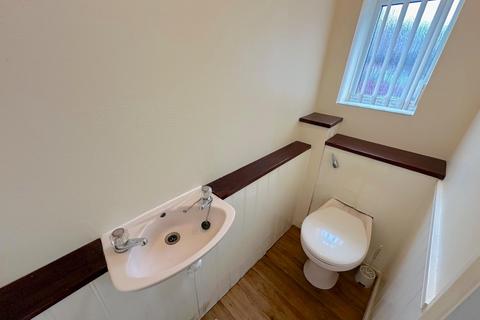 3 bedroom semi-detached house for sale, Lavender Close, Wolverhampton WV9