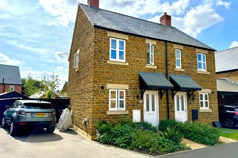 2 bedroom semi-detached house for sale, Nickling Road, Banbury