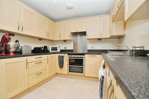2 bedroom flat for sale, Peppermint Road