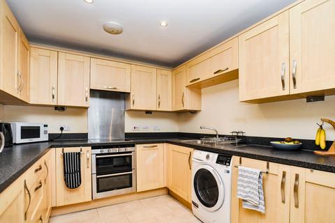 2 bedroom flat for sale, Peppermint Road