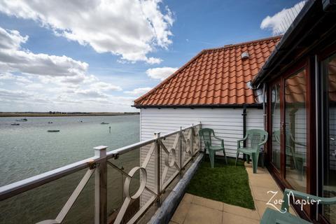 4 bedroom terraced house for sale, Burnham on Crouch