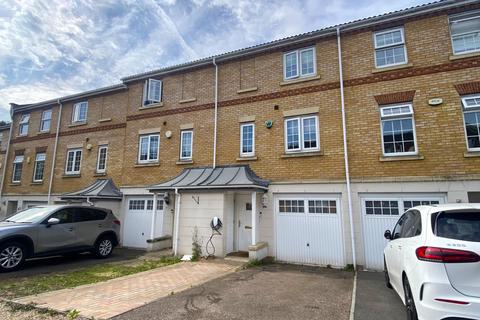 3 bedroom terraced house for sale, Porthallow Close, Orpington, BR6