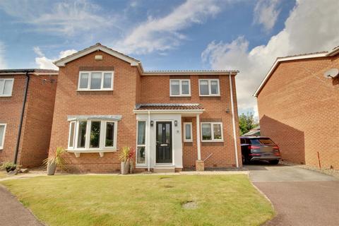 4 bedroom detached house for sale, Laxton Garth, Kirk Ella HU10