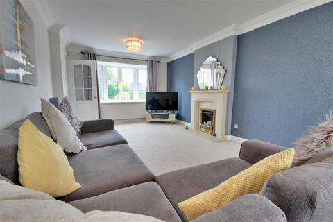 4 bedroom detached house for sale, Laxton Garth, Kirk Ella HU10