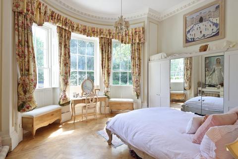 1 bedroom flat for sale, 1 bedroom apartment for sale on The Park, Cheltenham, Gloucestershire, GL50