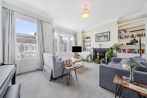 3 bedroom flat for sale, Helix Road, Brixton