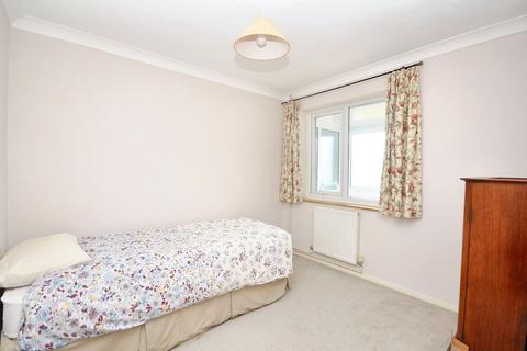 1 Weymouth Close, Folkestone, CT19 4LR