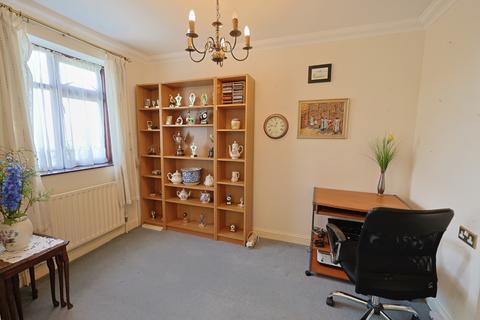 2 bedroom flat for sale, Eaton Court,  Edgware Way, HA8