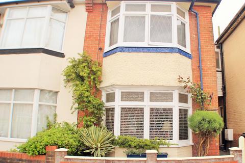 3 bedroom semi-detached house to rent, Wilson Road, Bournemouth BH1