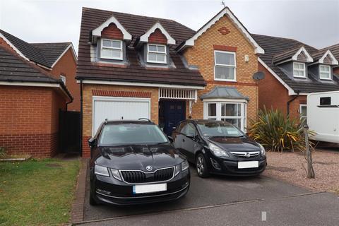 4 bedroom detached house for sale, Redwing Close, Worksop S81