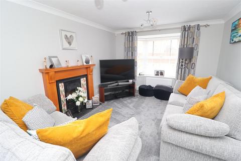 4 bedroom detached house for sale, Redwing Close, Worksop S81