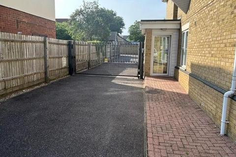 2 bedroom flat for sale, The Avenue, Hornchurch RM12