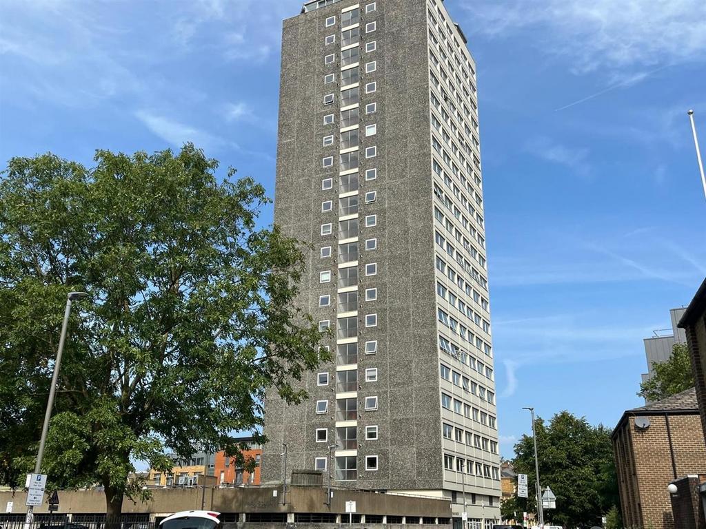 Exterior, Park South, Eden Harper SW11