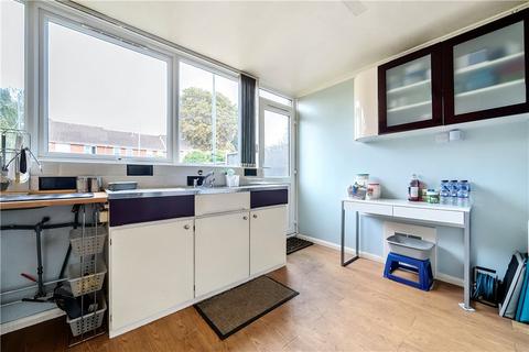 5 Madden Close, Swanscombe, DA10 0DH