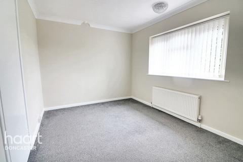 44 Abbey Road, Dunscroft, Doncaster, DN7 4LG