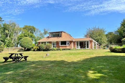 3 bedroom detached house for sale, Blackbush Road, Milford on Sea, Lymington, Hampshire, SO41