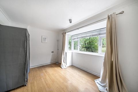 3 bedroom maisonette to rent, Gerrards Close Southgate N14