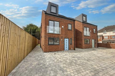 4 bedroom detached house for sale, Badger's Rise, Butterstile Close, M25