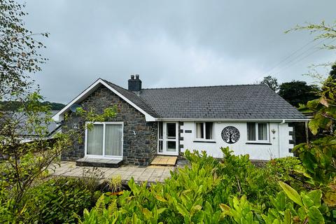 3 bedroom detached bungalow for sale, Cwrtnewydd, Llanybydder, SA40