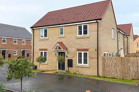 3 bedroom semi-detached house for sale, Brumpton Gardens, 6 NG24