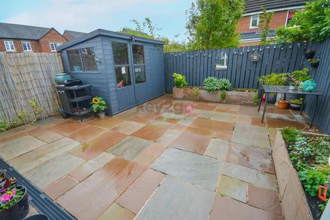 4 bedroom semi-detached house for sale, Deepwell Mews, Halfway, Sheffield, S20