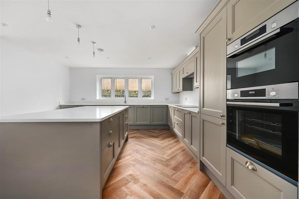 OAKLANDS PLACE - HOLLINGTON PARK ROAD - HOUSES 5 &