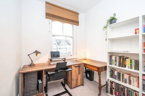 2 bedroom flat for sale, Falkland Avenue, Finchley Central, London, N3