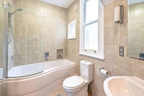 2 bedroom flat for sale, Falkland Avenue, Finchley Central, London, N3