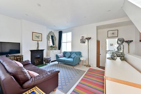 2 bedroom maisonette to rent, Standen Road, Southfields, London, SW18