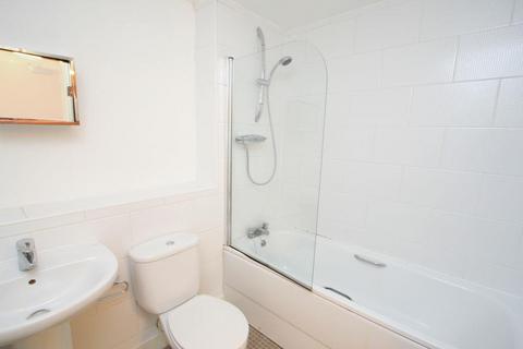 1 bedroom flat to rent, Renolds House, Salford M5