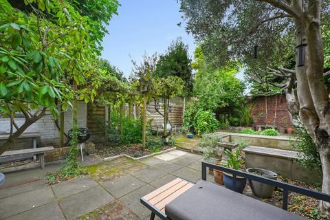 62 Mill Hill Road, London, W3 8JH