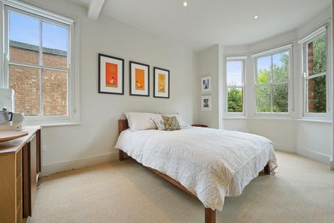 62 Mill Hill Road, London, W3 8JH