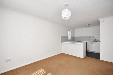 1 bedroom flat for sale, Snowdon Close, Eastbourne