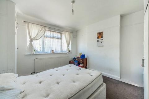 3 bedroom semi-detached house to rent, Twyford Road, West Harrow, Harrow, HA2