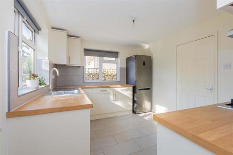 2 bedroom semi-detached house for sale, Wilson Avenue, Henley-On-Thames RG9