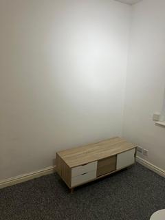 Studio to rent, Bewsey Street, Warrington WA2