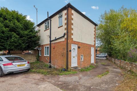 1 bedroom maisonette for sale, Desborough Park Road, High Wycombe HP12