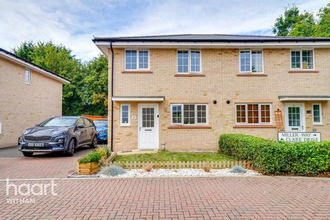 19 Clare Drive, Silver End, Witham, CM8 3GE