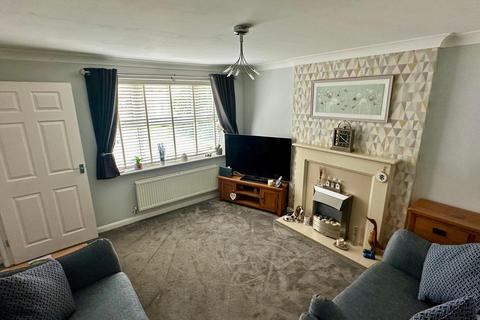 3 bedroom terraced house for sale, Stirling Close, DE11