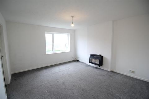 2 bedroom flat for sale, Hydale Court, Low Moor BD12